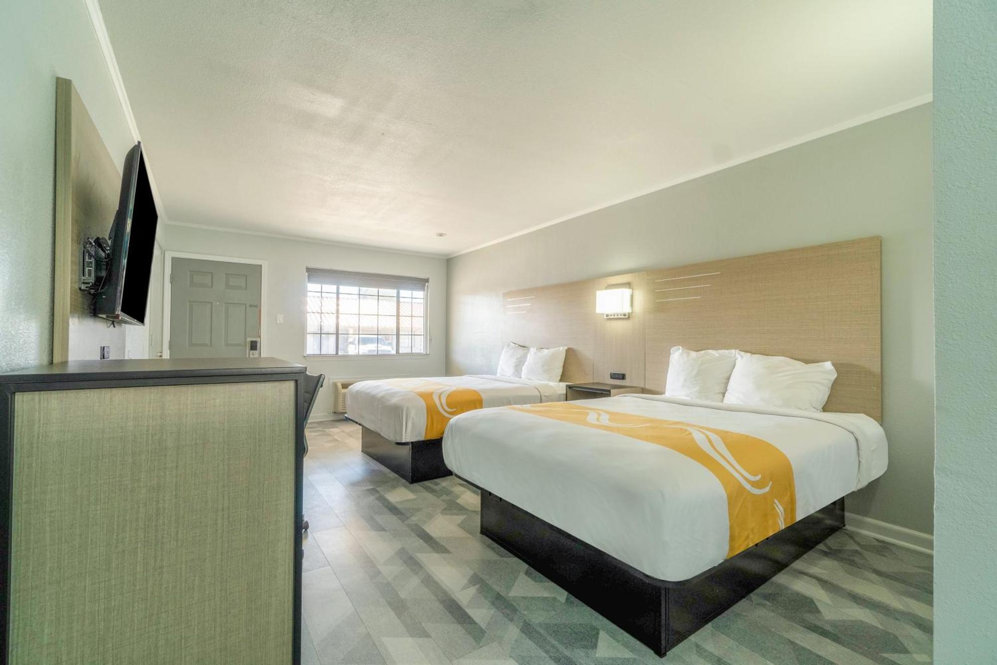Pleasanton Executive Inn Extérieur photo