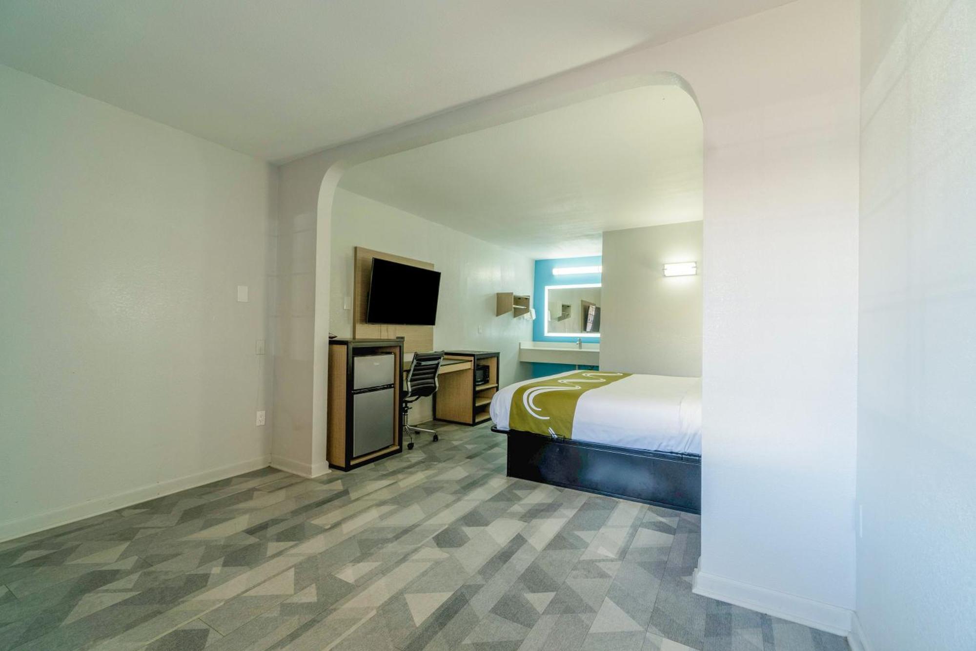 Pleasanton Executive Inn Extérieur photo