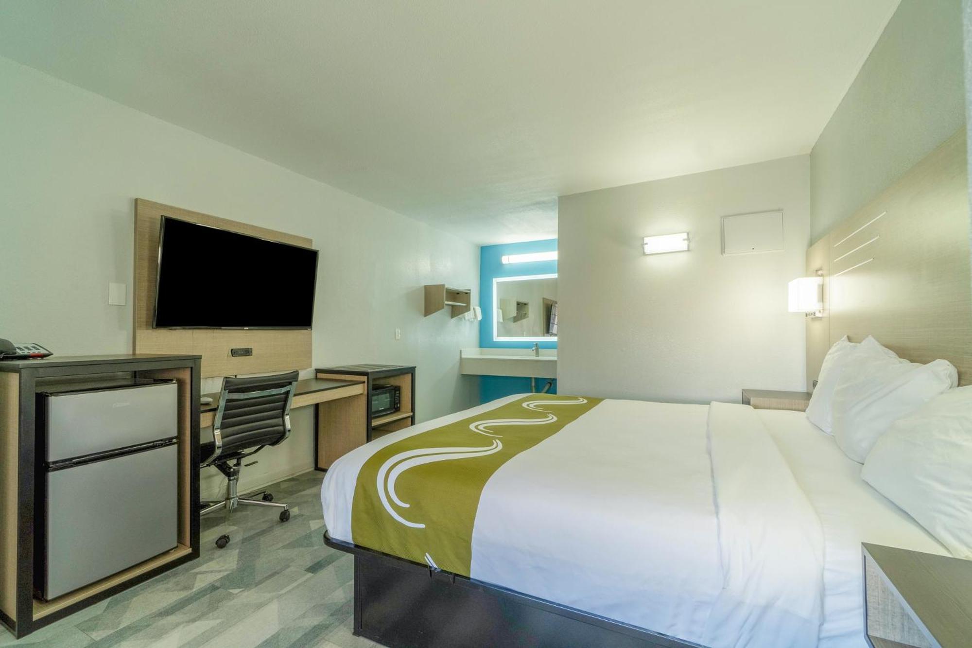 Pleasanton Executive Inn Extérieur photo